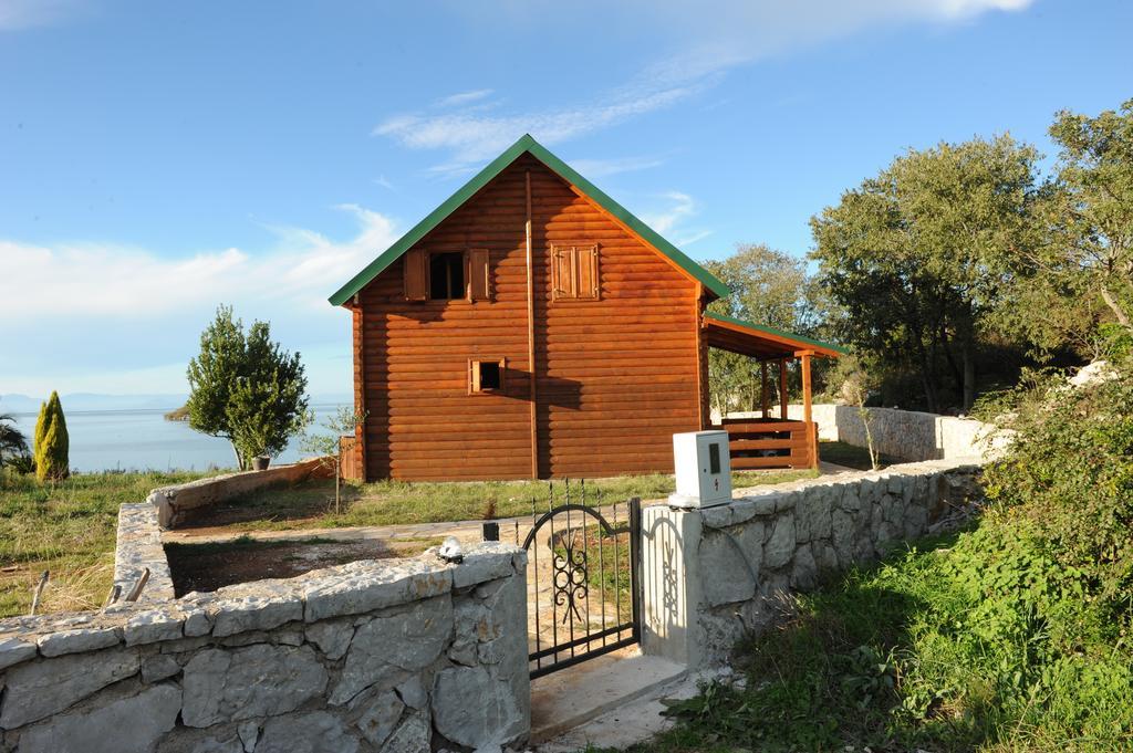 Holiday Home Skadar Lake Arbnes 객실 사진